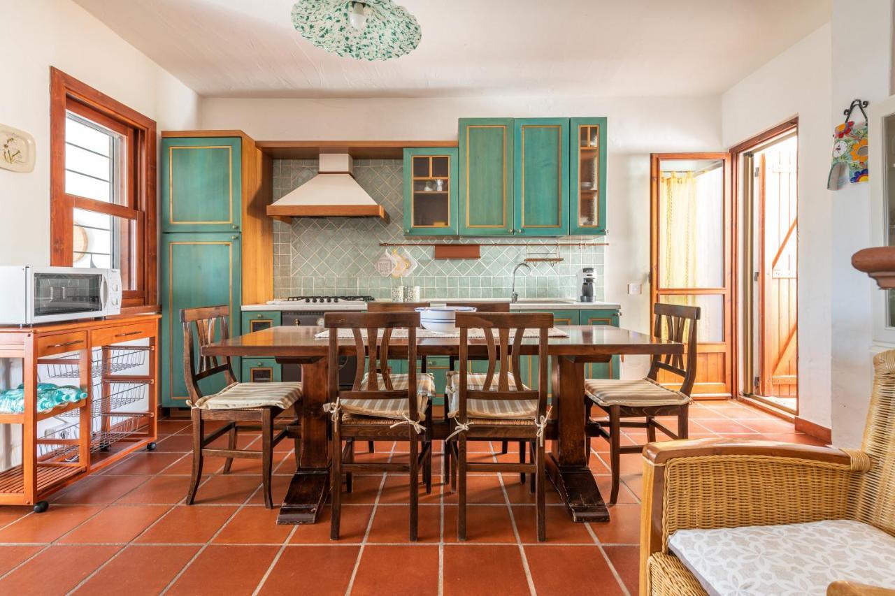 Damiano Holiday House Porto Columbu - Perd'E Sali Екстер'єр фото