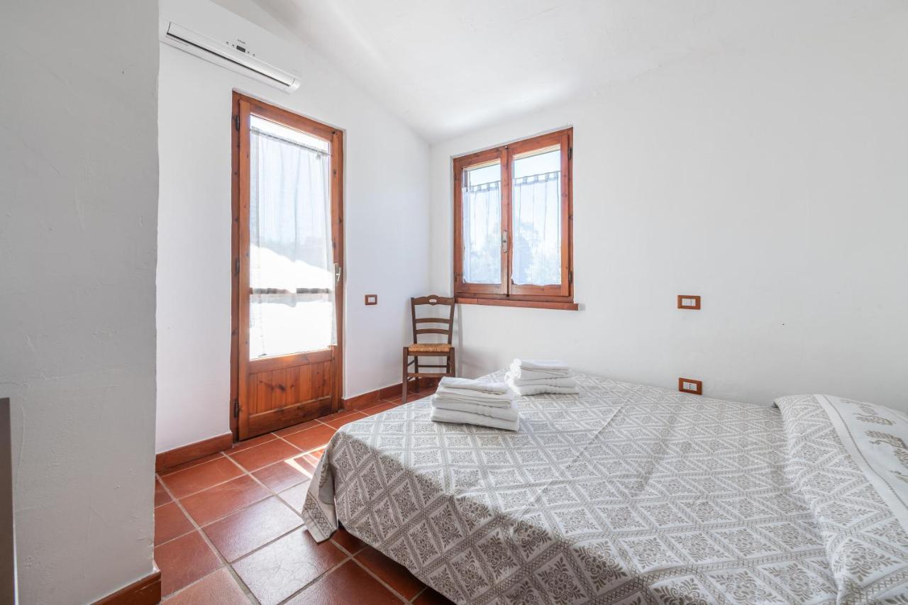Damiano Holiday House Porto Columbu - Perd'E Sali Екстер'єр фото